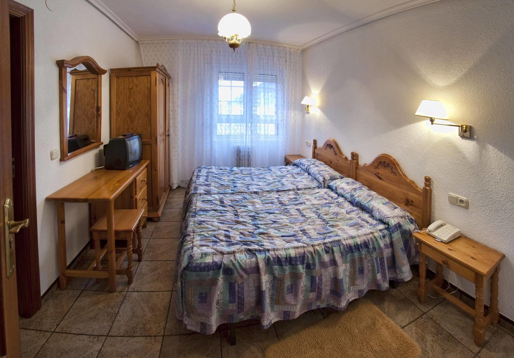 Tierra De La Reina Hotel Boca de Huérgano Kültér fotó