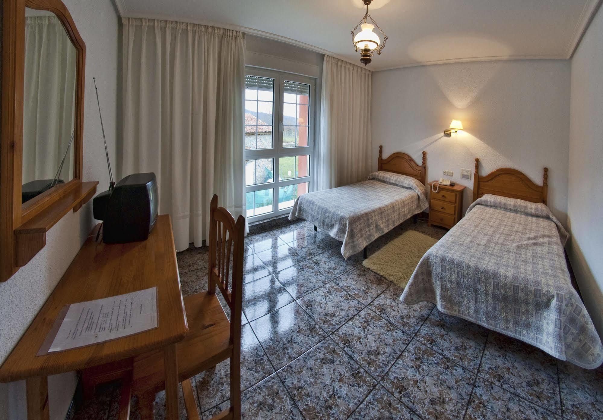 Tierra De La Reina Hotel Boca de Huérgano Kültér fotó