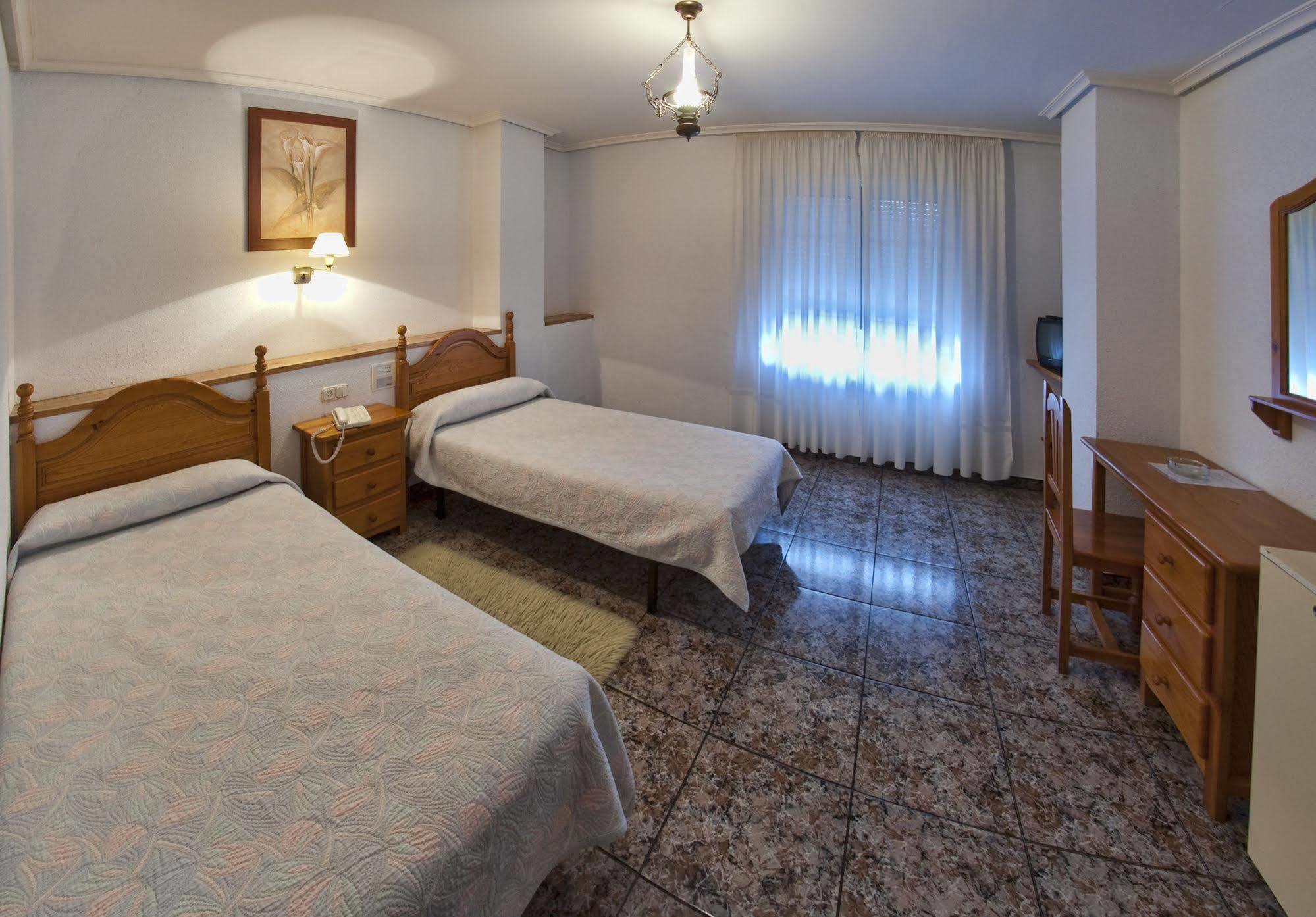Tierra De La Reina Hotel Boca de Huérgano Kültér fotó